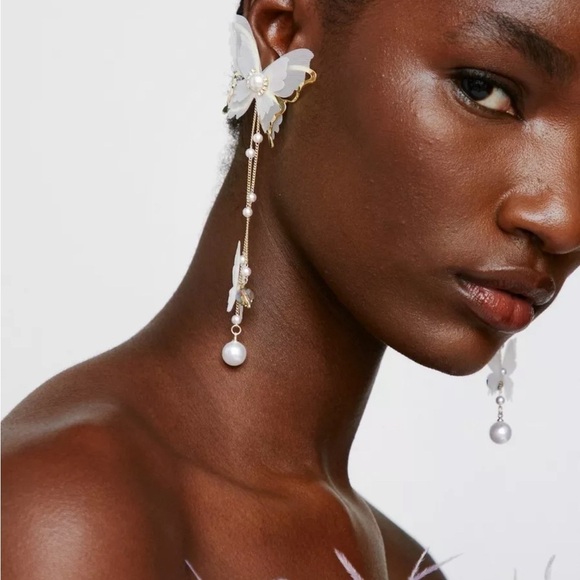 Nasty Gal Butterfly Pearl Tassel Earrings - Picture 2 of 12